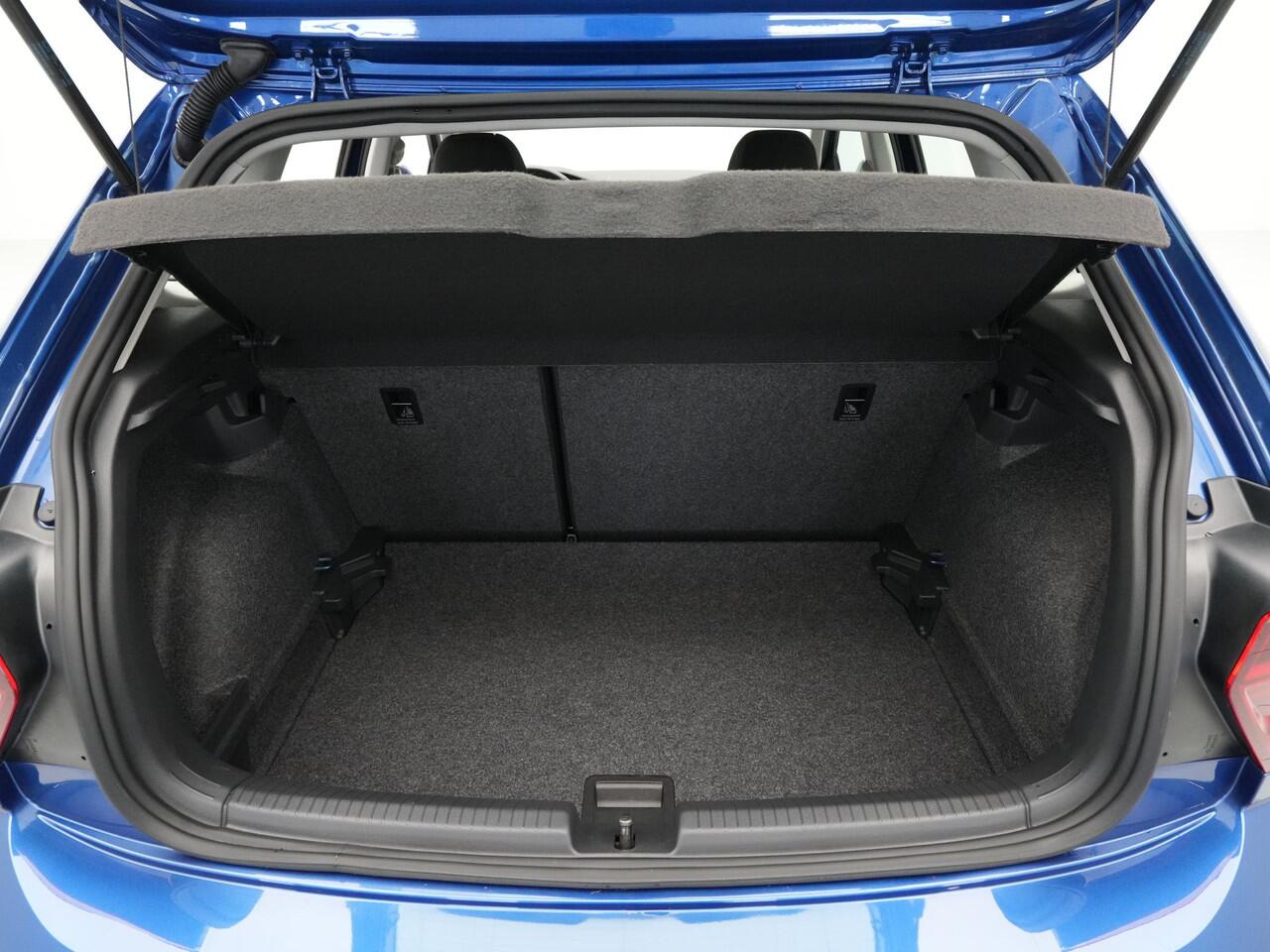 Volkswagen POLO 1.0 TSI 95pk Comfortline Navigatie Pdc Acc 238