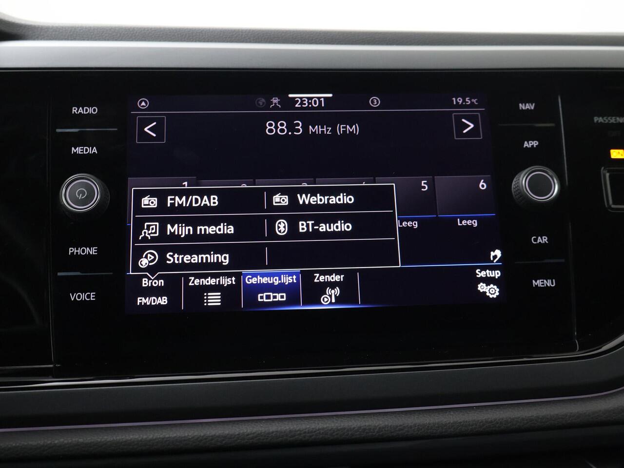 Volkswagen POLO 1.0 TSI R-Line | 95 PK | Navigatiesysteem | Adaptive cruise control | Apple Carplay/Android Auto | R-Line |