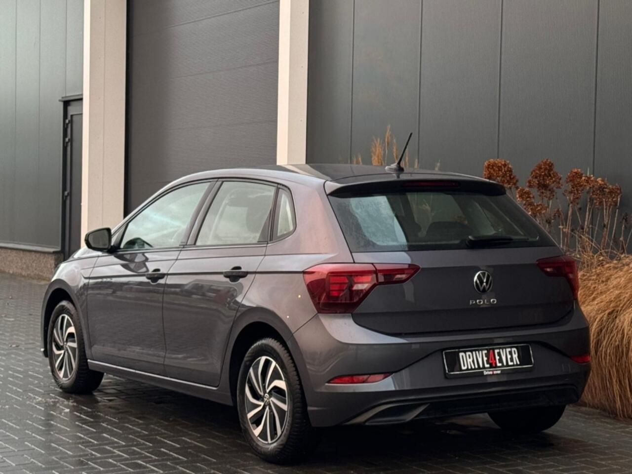 Volkswagen POLO 1.0 TSI Life GARANTIE NAVI APPLE CARPLAY ECC SPORTVELGEN