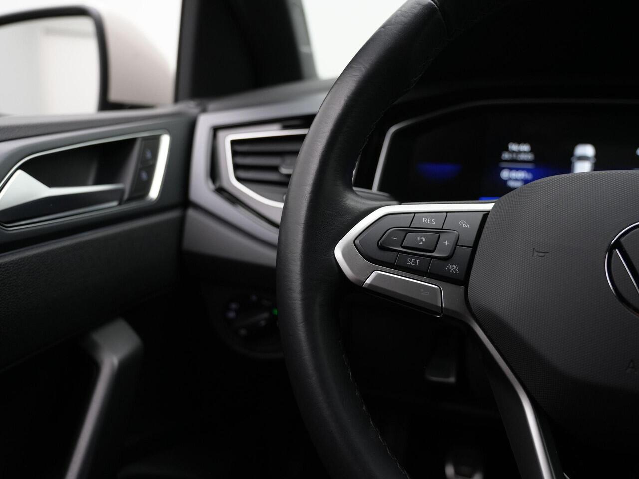 Volkswagen POLO 1.0 TSI 95 pk R-Line | Adaptive Cruise | Parkeersensoren voor/achter | Carplay