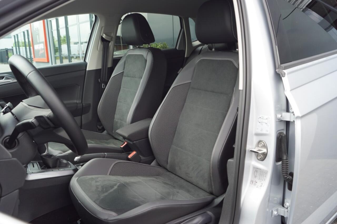 Volkswagen POLO 1.0 TSI DSG 95pk Style / 17 Inch LM / IQ LED / Sportstoelen