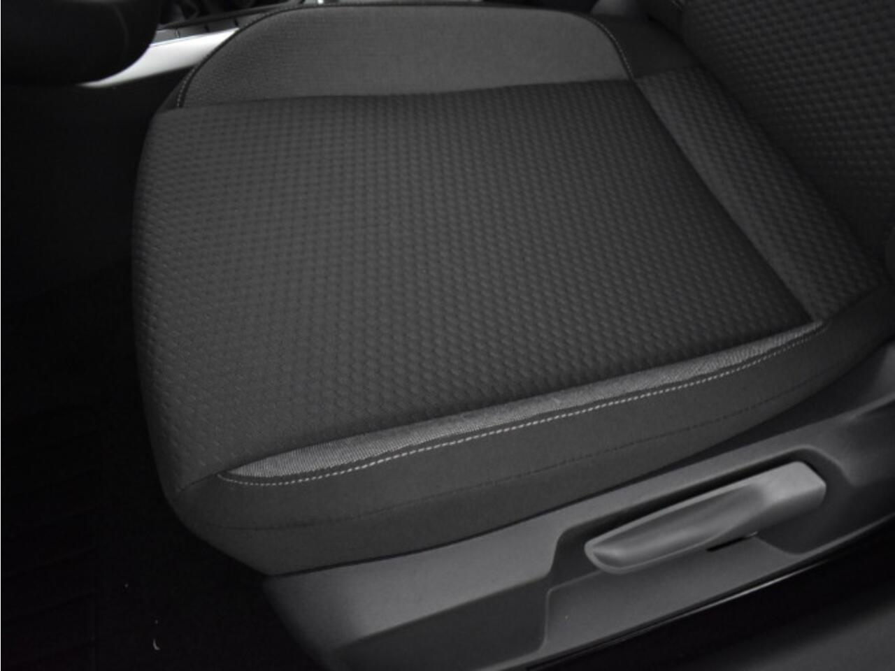 Volkswagen POLO Life Edition 1.0 TSI 95 pk 5 versn. Hand · Achteruitrijcamera · Regensensor ·