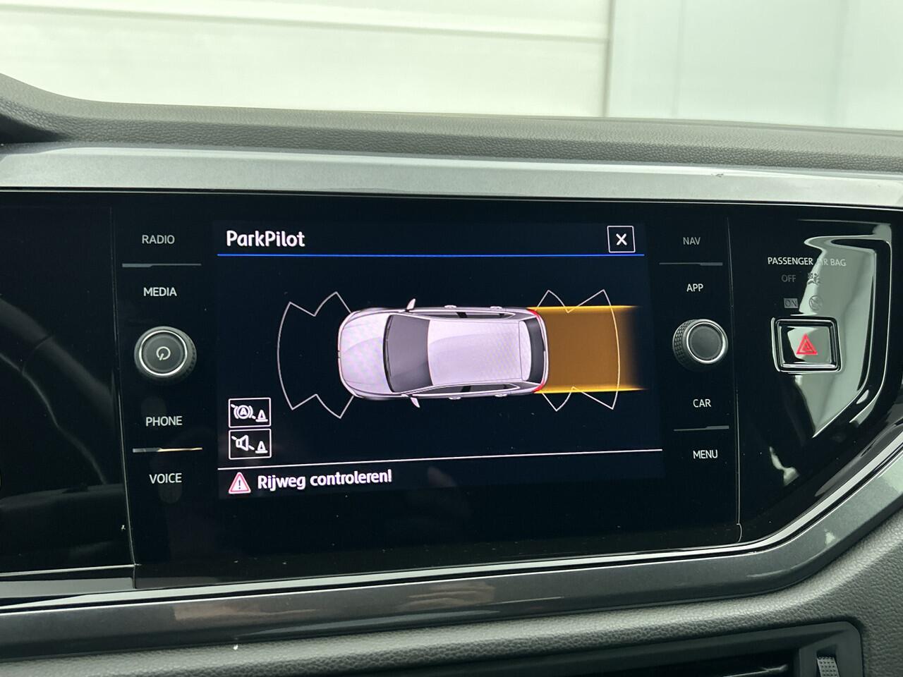 Volkswagen POLO 1.0 TSI Highline Business R R-Line | DSG | Apple Car Play