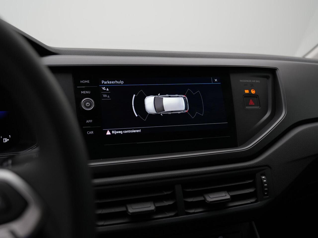 Volkswagen POLO 1.0 TSI 95 pk | Parkeersensoren voor/achter | DAB | Cruise Control