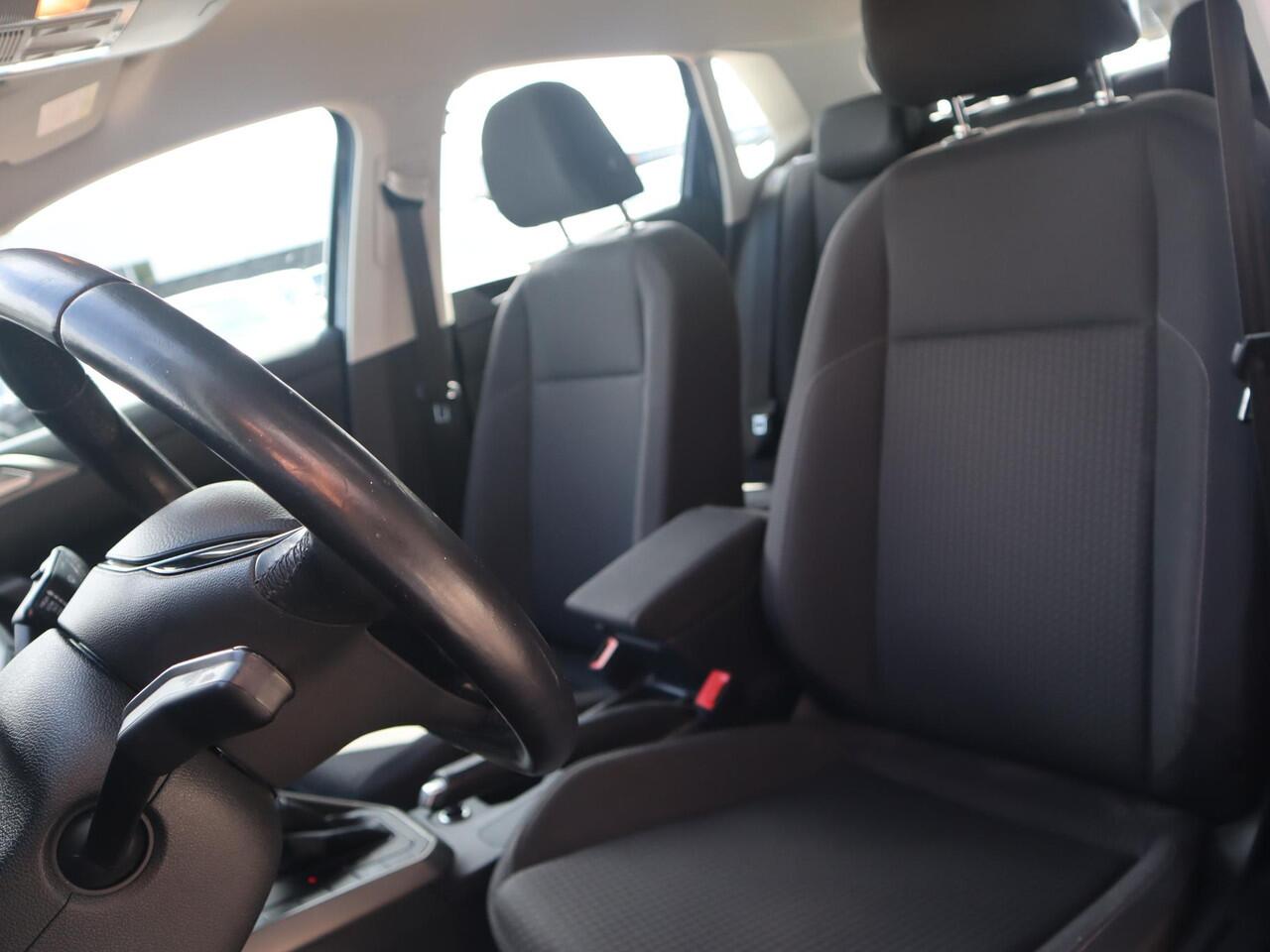 Volkswagen POLO 1.0 TSI Comfortline Business | NAP | Cruise adapt. | Clima | Navi/Carplay/Android | PDC + Camera |