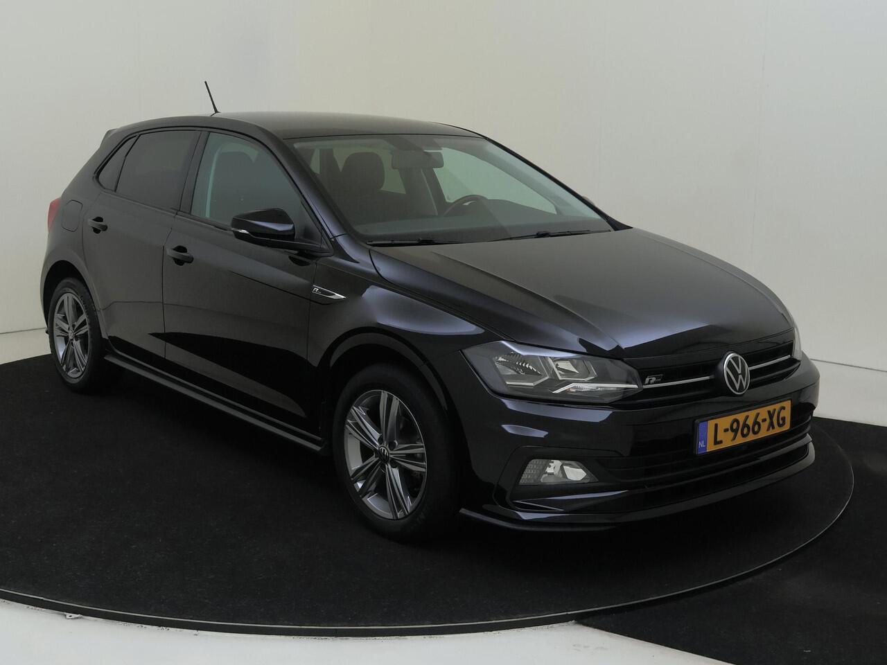Volkswagen POLO 1.0 TSI R-Line Edition | Parkeersensoren | Adaptieve cruise control | CarPlay | Navigatie | Airco | Draadloze telefoon lader |