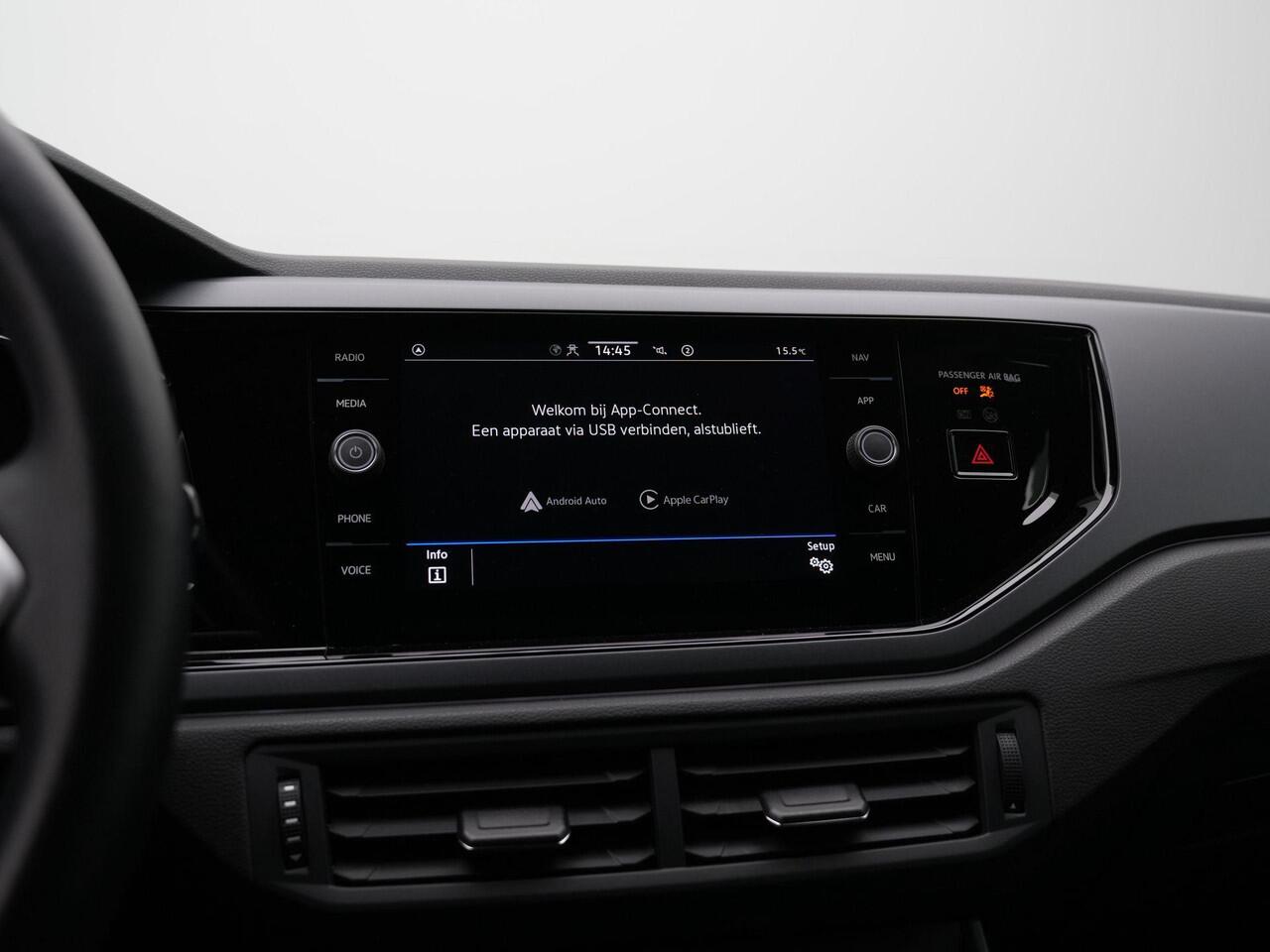 Volkswagen POLO 1.0 TSI 95 pk R-Line | Adaptive Cruise | Parkeersensoren voor/achter | Carplay