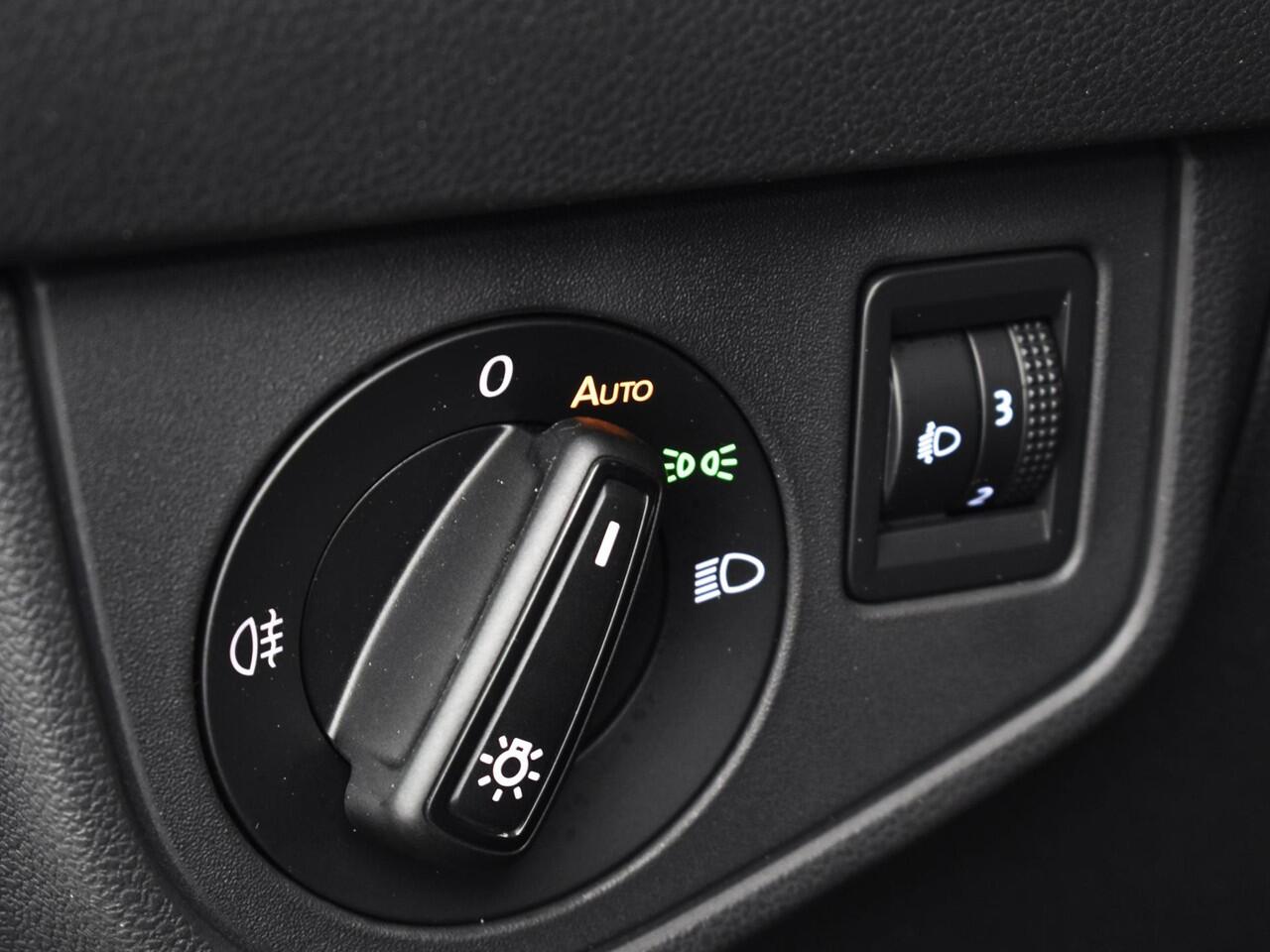 Volkswagen POLO 1.0 TSI 95pk Life · Apple/Android Car Play · Navigatie · Camera · Keyless · P-Sensoren · 15'' Inch · Garantie t/m 18-09-2027 of 100.000km