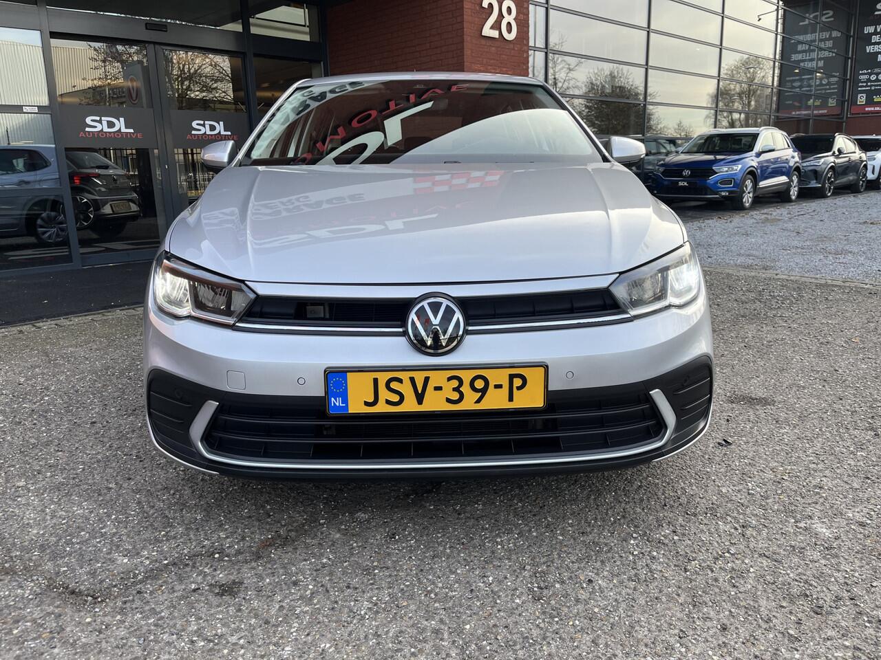 Volkswagen POLO 1.0 TSI Comfortline 1e EIGENAAR!! // FULL LED // APPLE CARPLAY / ANDROID AUTO // PDC V+A // CRUISE