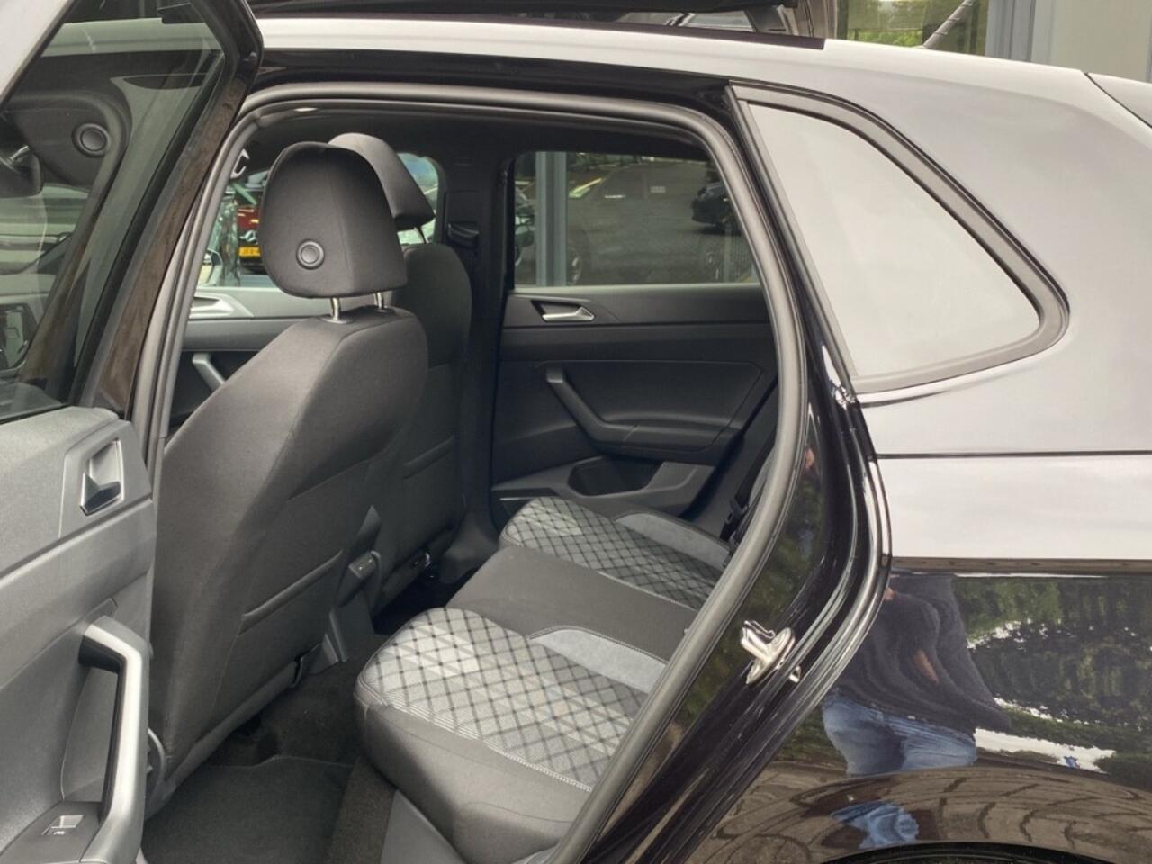 Volkswagen POLO 1.0 TSI DSG R-LINE PANO-DAK/KEYLESS/CAMERA/CARPLAY/ACC/STOELVERW