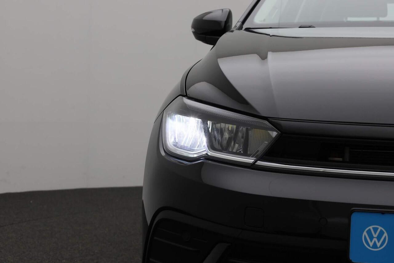 Volkswagen POLO 1.0 TSI 95 pk DSG Life Edition | Navi | Stoelverwarming | Adaptive Cruise | Climatronic | Parkeersensoren voor/achter | 15 inch