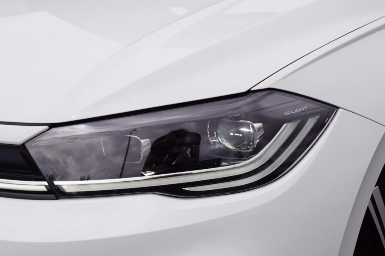 Volkswagen POLO 1.0 TSI DSG R-Line /Navi / Virt. cockpit /IQ LED/17LM /Zwart dak