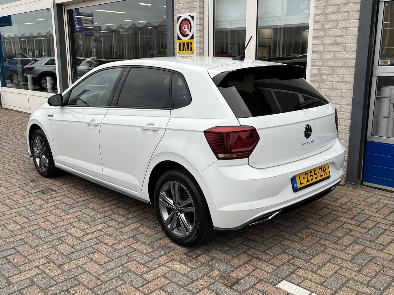 Volkswagen POLO 1.0 TSI R-Line Edition / AUTOMAAT/ APP CONNECT/ ADAPT. CRUISE/ GETINT GLAS/ NAVI/ 16" LMV