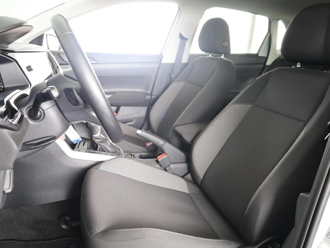 Volkswagen POLO 1.0 TSI Life Edition 95 pk Automaat (DSG) | Verlengde garantie | Navigatie via App | Parkeersensoren achter | Achteruitrijcamera | Adaptieve cruise control |