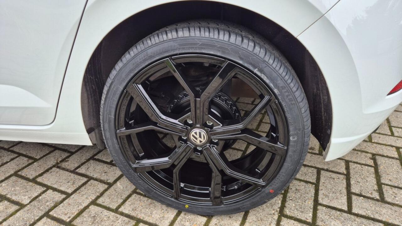 Volkswagen POLO 1.0 AIRCO CRUISE VIRTUAL ACC NAVI STOELVERWARMING PDC