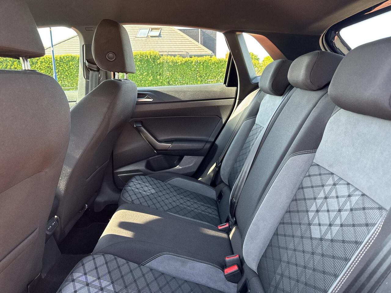 Volkswagen POLO 1.0 TSI R-Line | 110 pk | Automaat | Clima | LED |