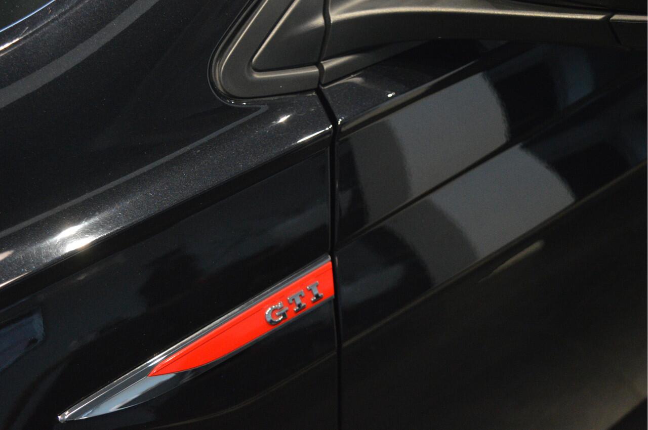 Volkswagen POLO 2.0 TSI GTI carplay cruise pdc 18 inch 200 pk !!