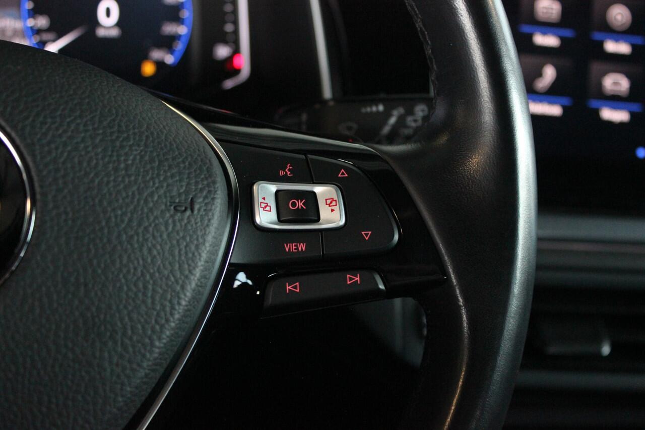 Volkswagen POLO 1.5 TSI Highline R-Line 1e eigenaar | NL-Auto | Virtual Cockpit | Camera | DCC | Carplay | Adapt. Cruise | Clima | 16" LMV | PDC V+A