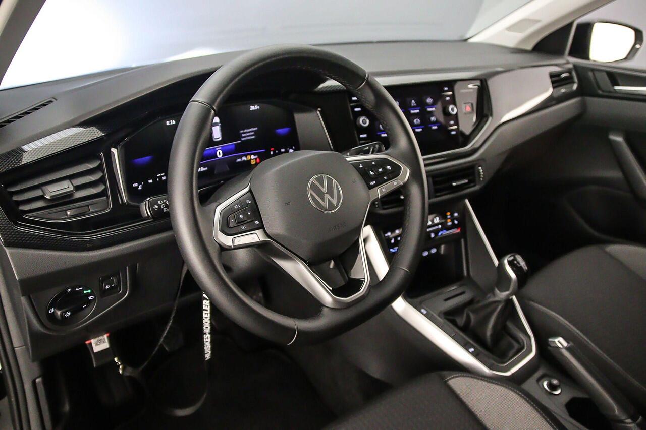 Volkswagen POLO Life 1.0 TSI 95pk Adaptive cruise control, Parkeersensoren, Airco, App connect, LED koplampen, Stoelverwarming, DAB, Radio, Bluetooth