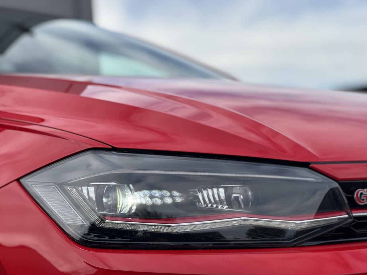 Volkswagen POLO 2.0 TSI DSG GTI | Panorama | Virtual | 18" | Apple CarPlay