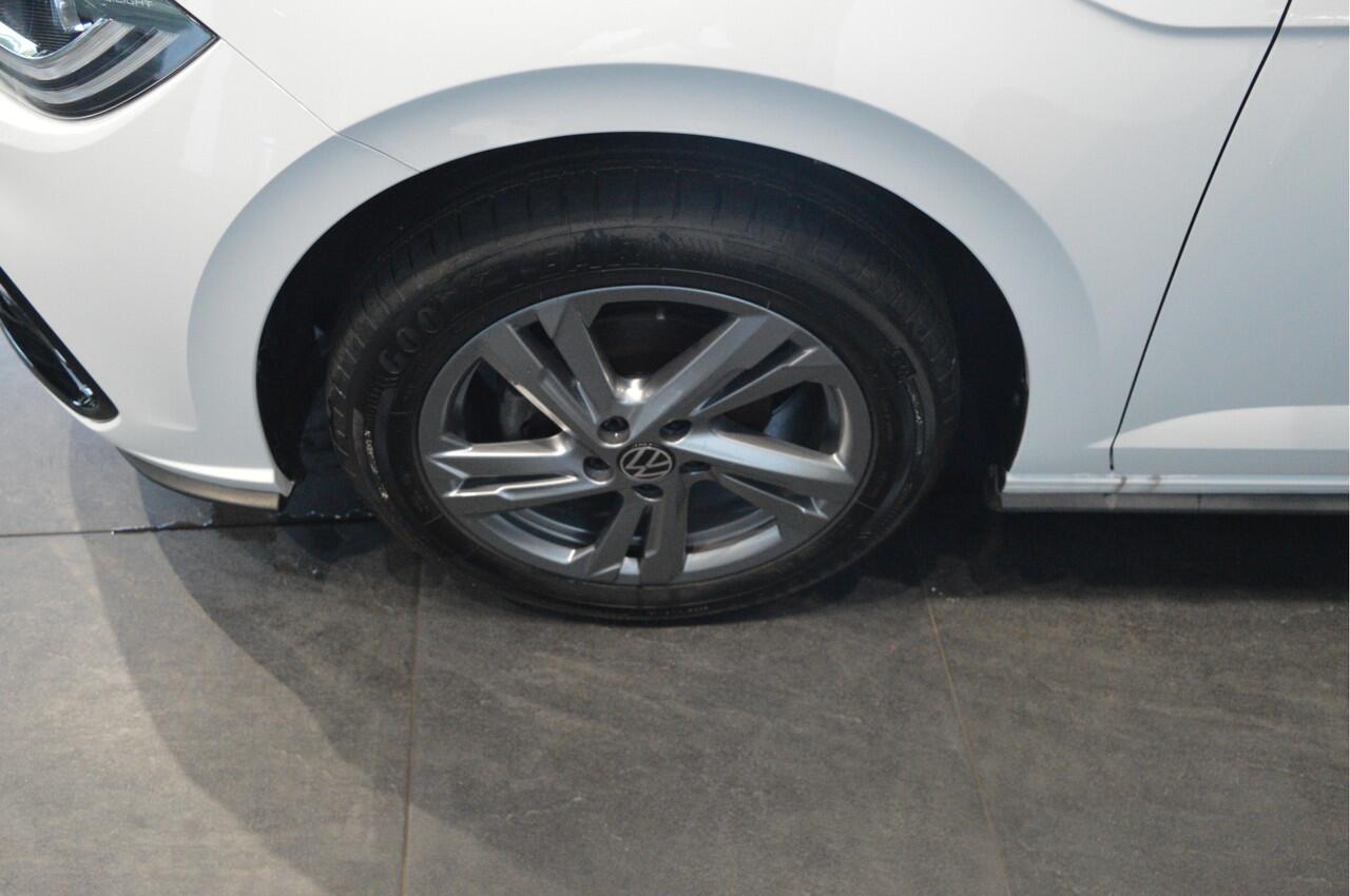 Volkswagen POLO 1.0 TSI 2X R-LINE clima cruise keyless camera led 16 inch !!