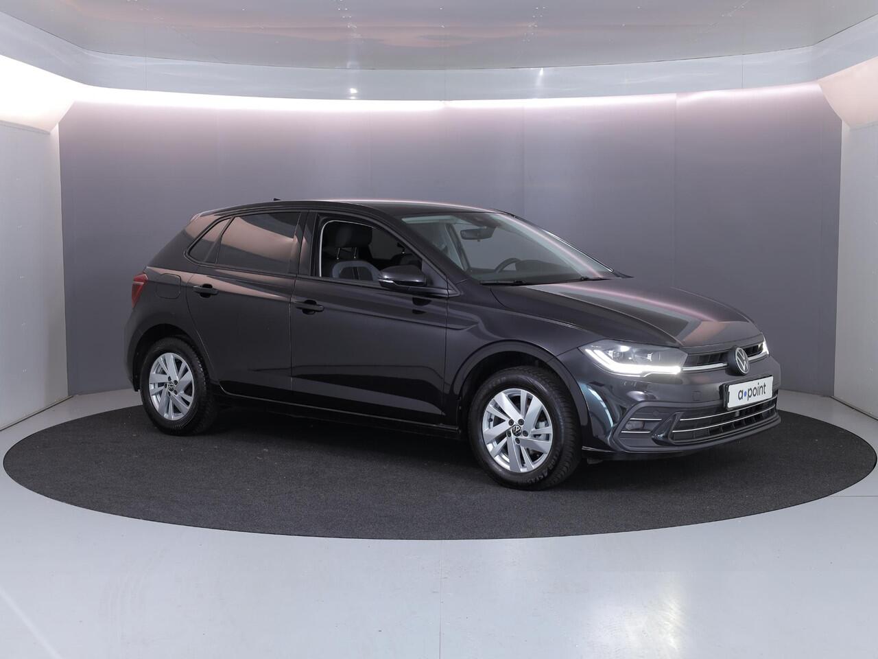 Volkswagen POLO 1.0 TSI Style 95 pk Automaat (DSG) | Navigatie | Parkeersensoren | Adaptieve cruise control | Matrix LED koplampen | Stoelverwarming |