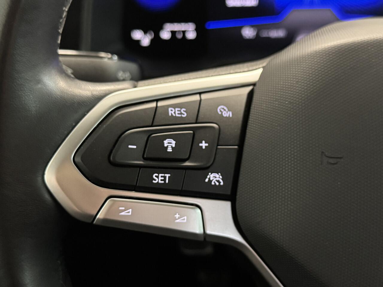 Volkswagen POLO 1.0 TSI Stoelverwarming/Parkeersensoren/ACC