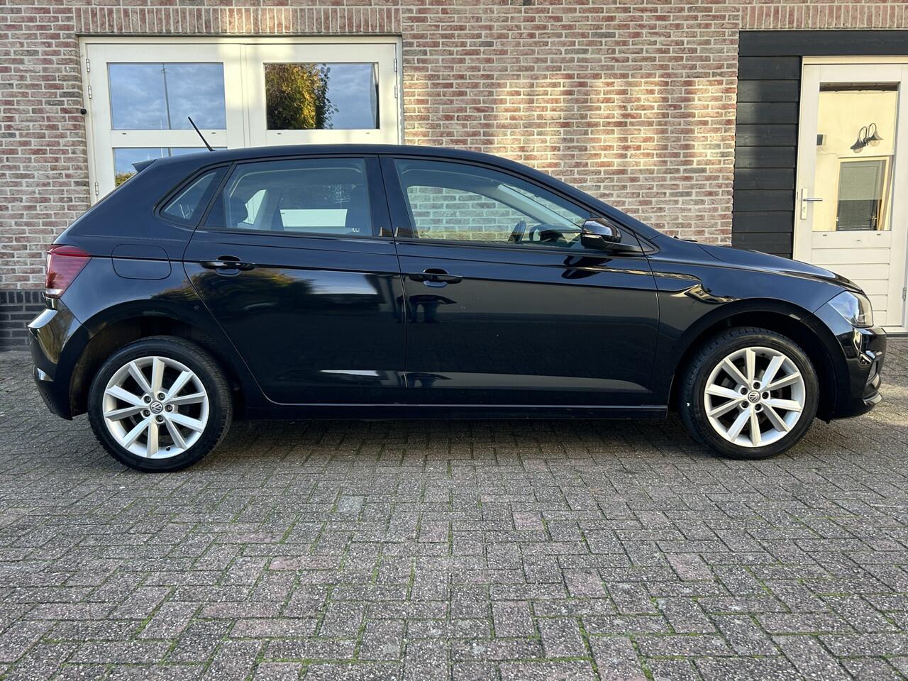 Volkswagen POLO 1.0 TSI Comfortline Carplay Navi LED