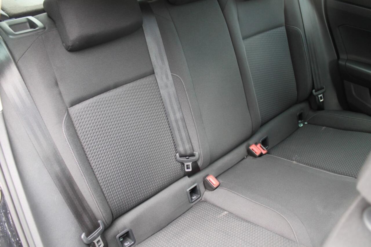 Volkswagen POLO 1.0 TSI COMF.L. BUS. 5 DRs. Apple carplay