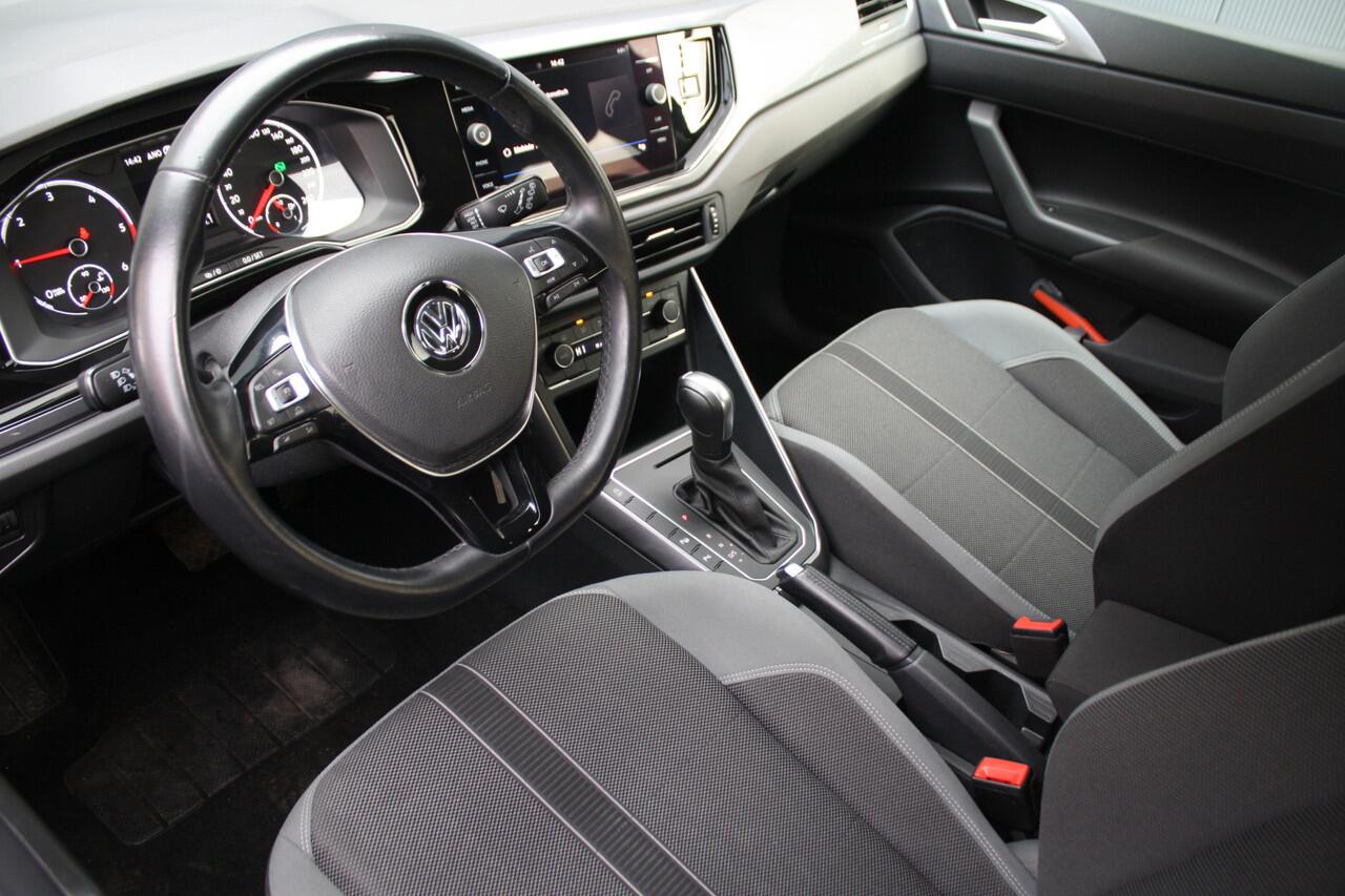 Volkswagen POLO 1.6 TDI Highline Business R - RIJKLAAR - AUTOMAAT - NAVIGATIE - APPLE CARPLAY