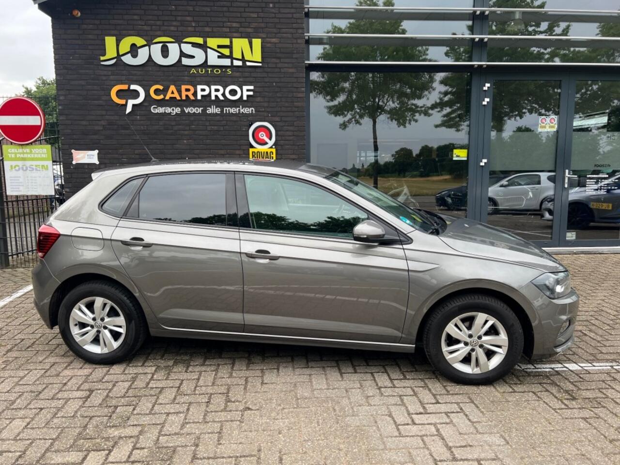 Volkswagen POLO 1.0 TSI COMF.L. BUS.