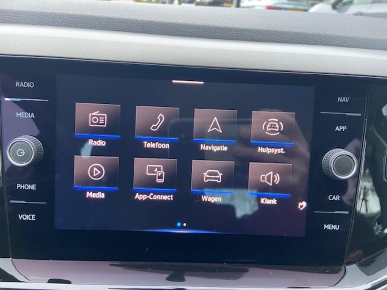 Volkswagen POLO 1.0 TSI Comfortline / NAVI / APP.Connect / PDC