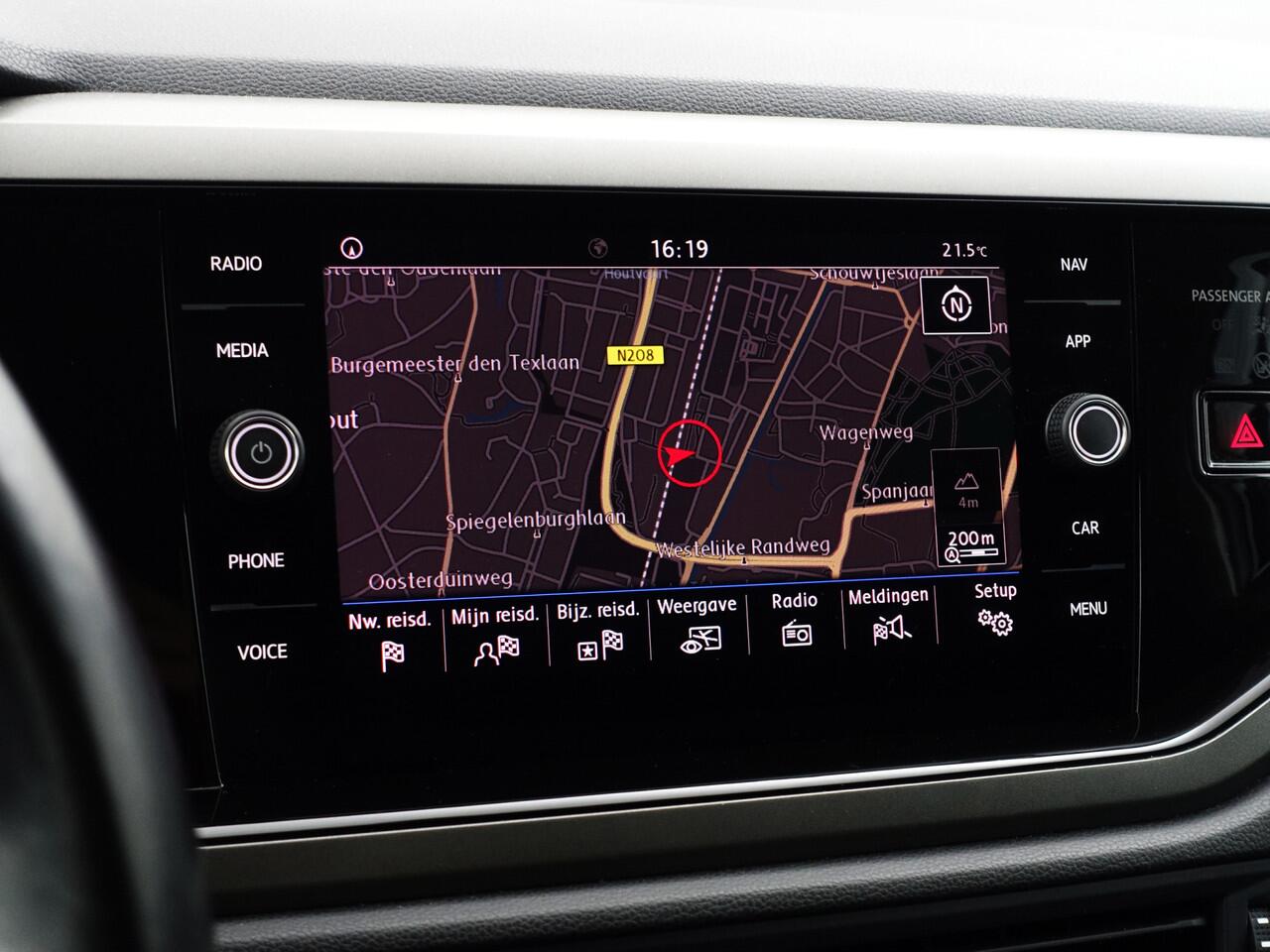 Volkswagen POLO 1.0 TSI R Line Aut- Carplay, Android Auto, Led, Privacy Glass, Navigatie, Cruise