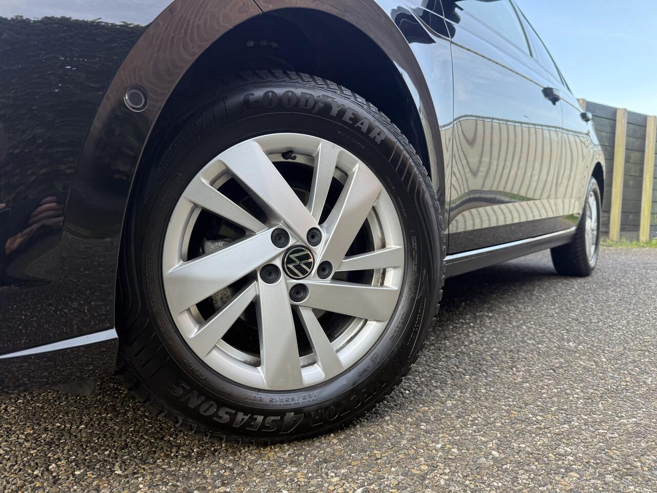 Volkswagen POLO 1.0 TSI Style IQ light, dec. 2024, nieuwstaat