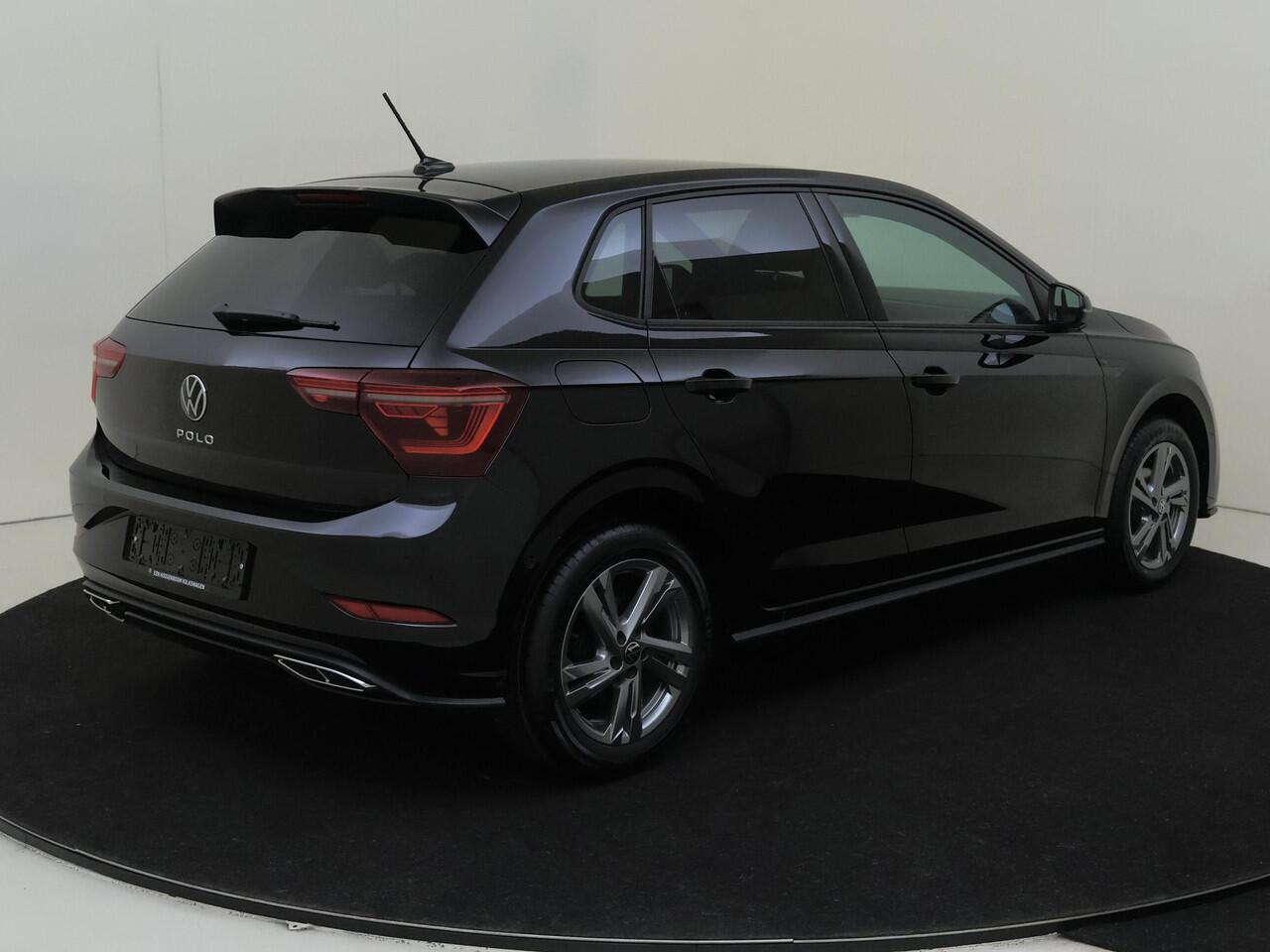 Volkswagen POLO R-Line Edition | 'App-Connect' draadloze smartphone integratie | Achterlichten LED | Afstandscontrolesysteem (Front Assist)