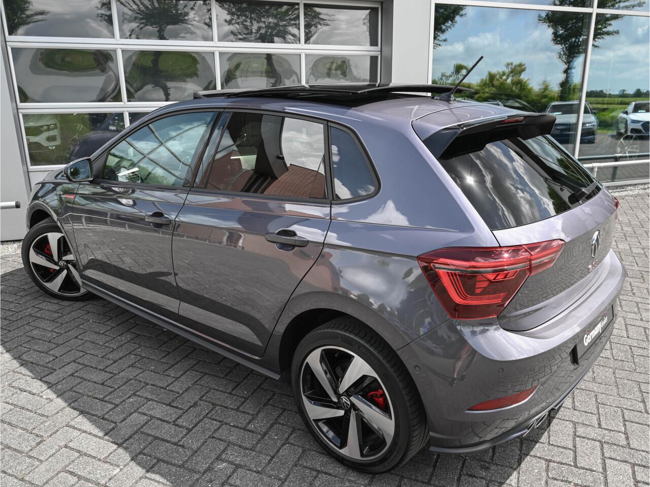 Volkswagen POLO 2.0TSI GTI 207pk Pano iQ-Lights Beats-Audio Side & Park Assist Virtual NwModel!