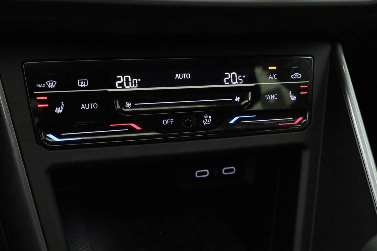 Volkswagen POLO 1.0 TSI 95 pk Style | Panoramadak | IQ Light | Achteruitrijcamera | Stoelverwarming