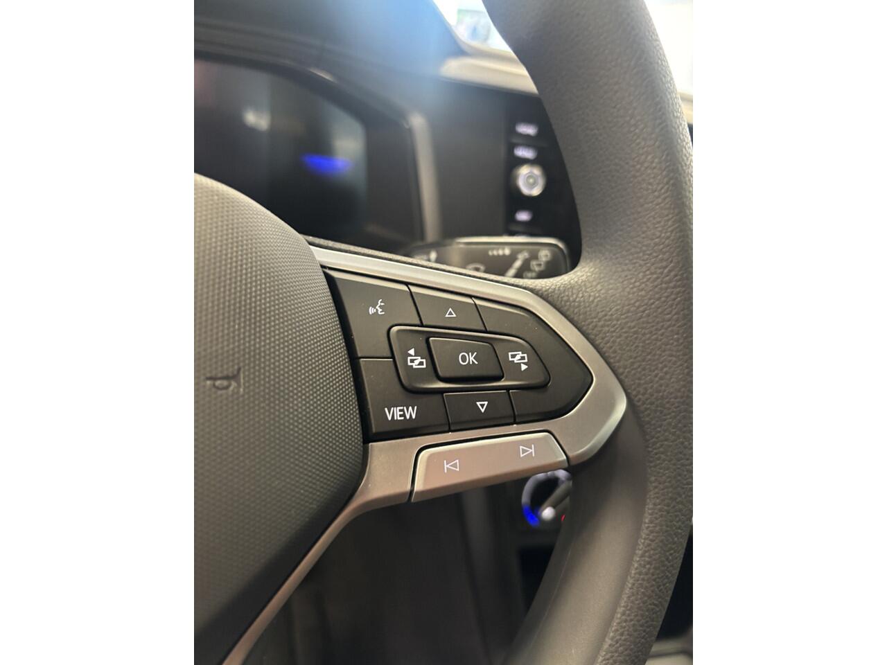 Volkswagen POLO 2025 Edition Black * 16 INCH * STOELVERWARMING * PDC