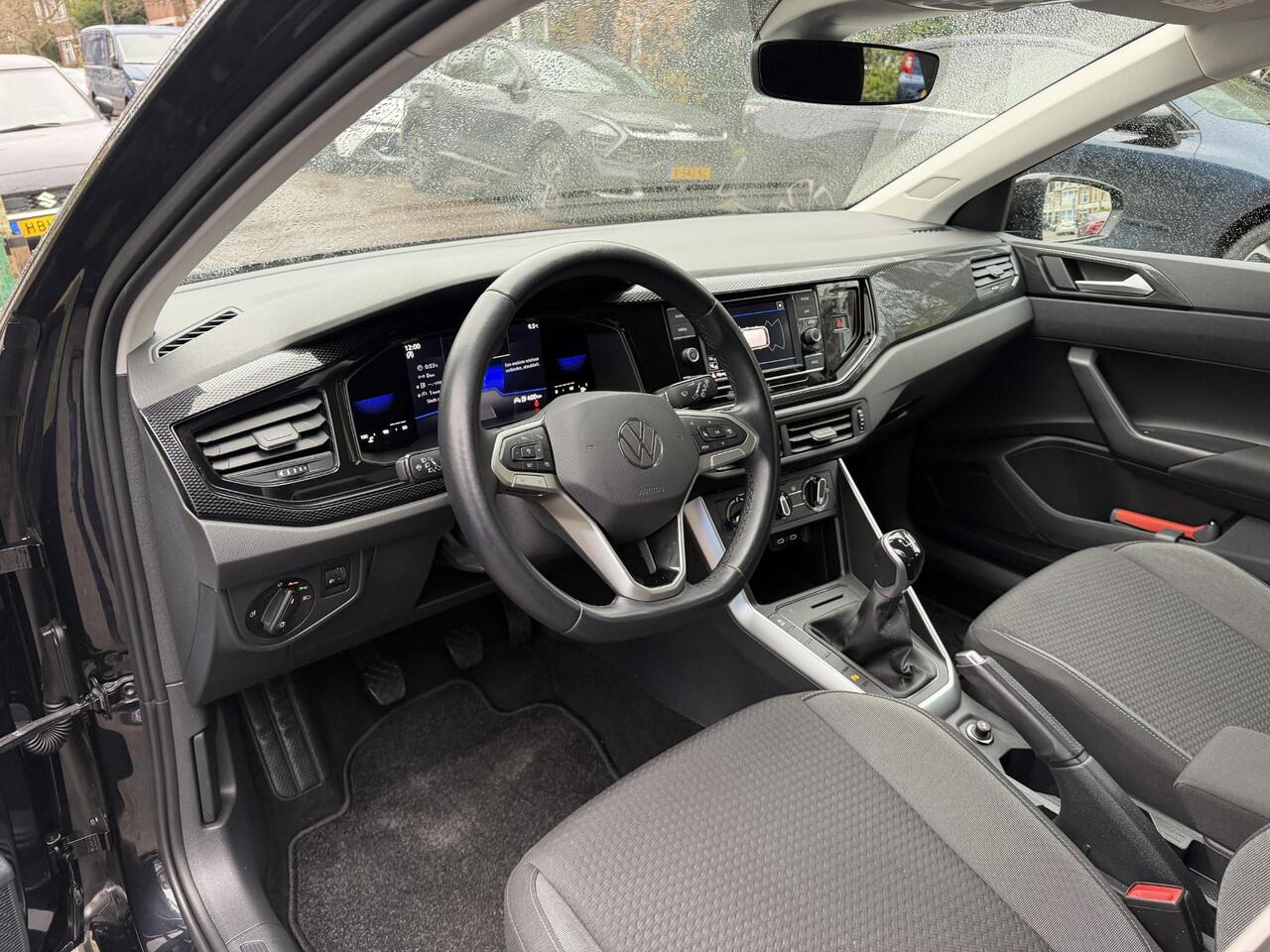 Volkswagen POLO 1.0 TSI Life Parkeersensoren voor en achter