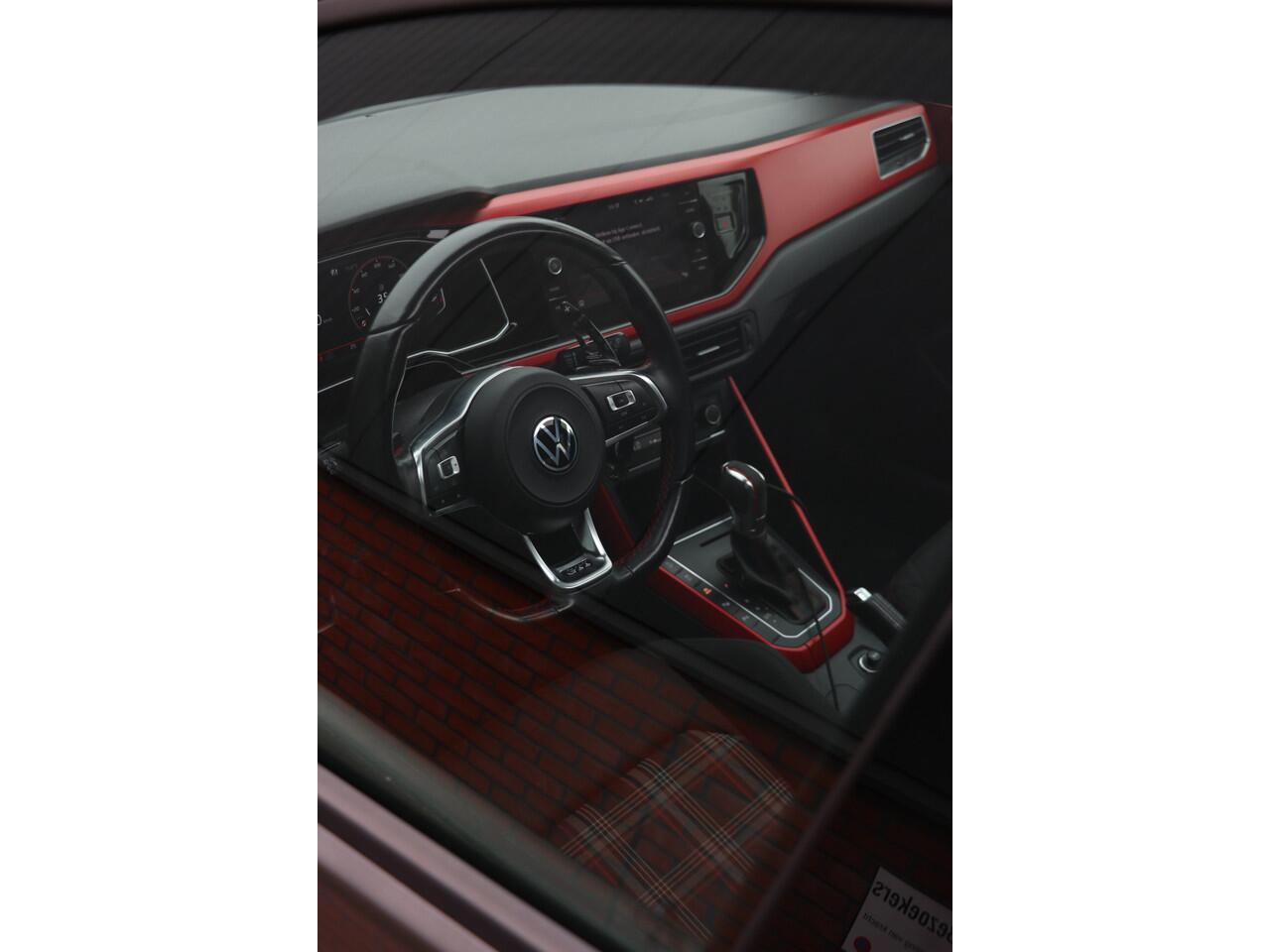 Volkswagen POLO 2.0 TSI GTI Panoramadak | F1 rijden | Full option