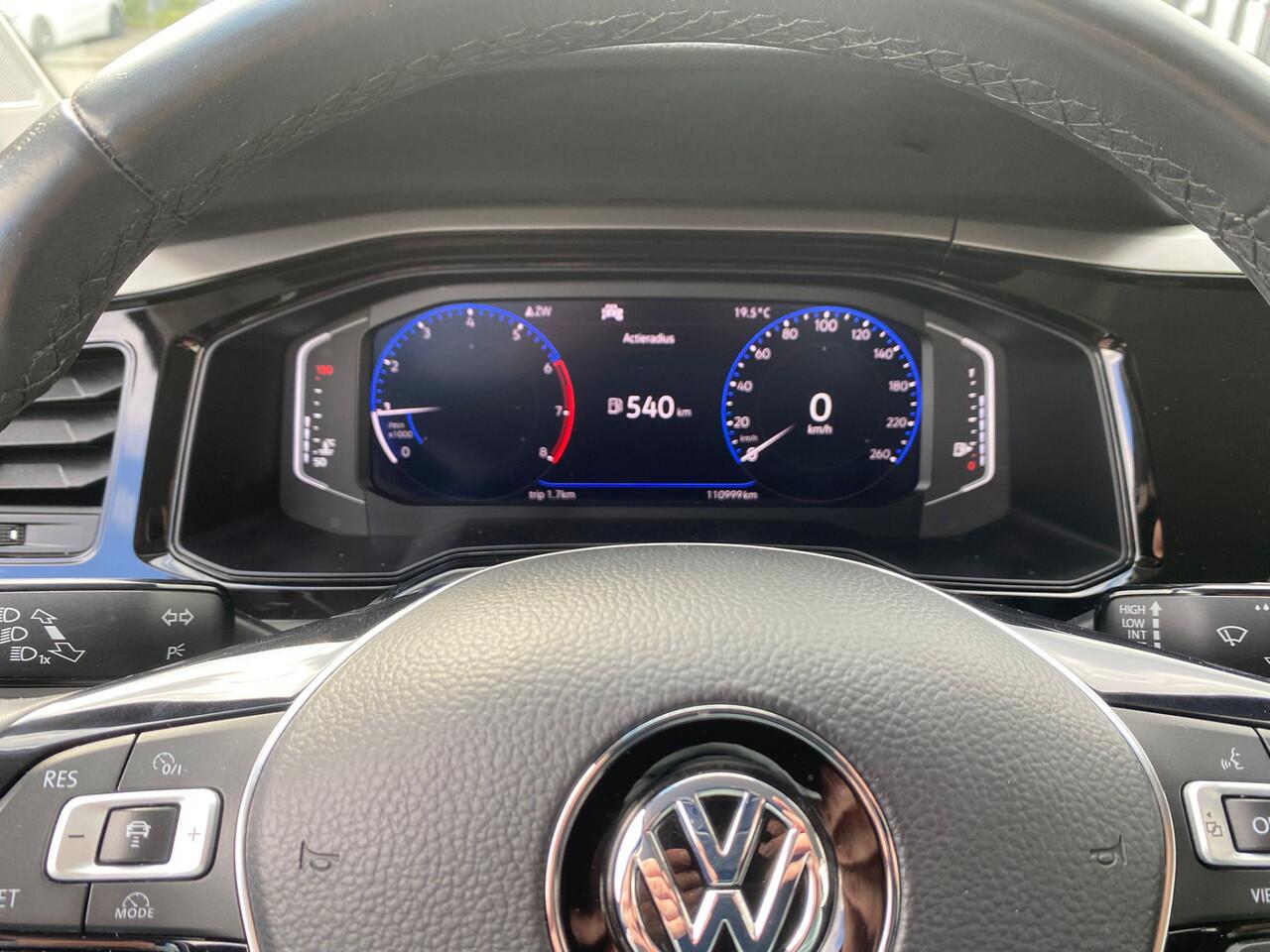 Volkswagen POLO 1.0 TSI Comfortline Orig.NL auto/Digital dashboard/Parkeersensoren rondom/Apple car play/Adaptive cruise control/Privacy glass