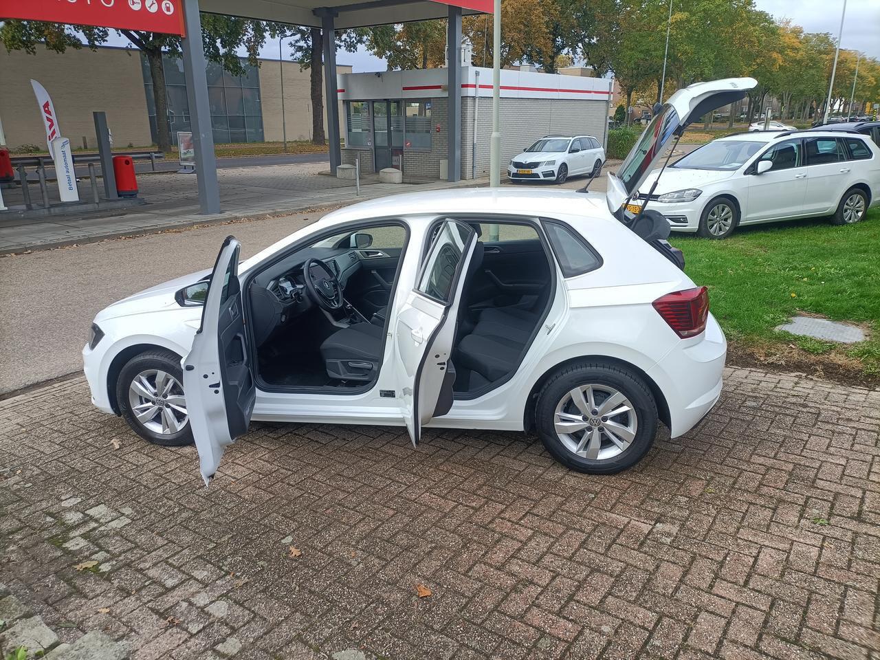 Volkswagen POLO 1.0 95pk Comfortline, Airco, Navi via app.