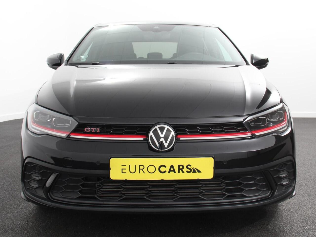 Volkswagen POLO 2.0 TSI GTI Automaat Navigatie Apple Carplay / Android Auto Adaptive Cruise Control Parkeersensoren Park Assist Dodehoek Assistent Stoelverwarming Climate Control