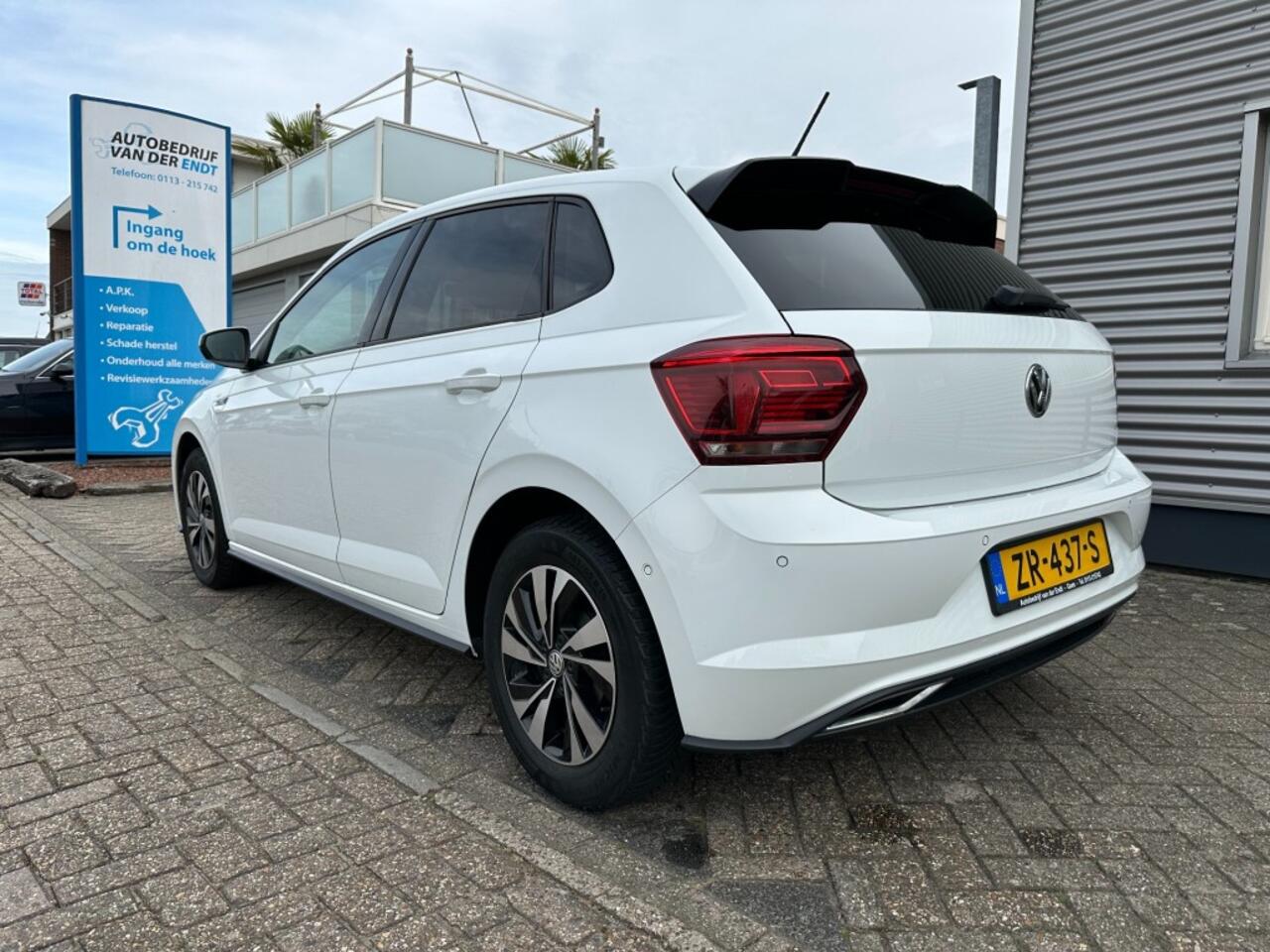 Volkswagen POLO 1.0 TSI Comfortline Business R-Line Camera Virtual cockpit C