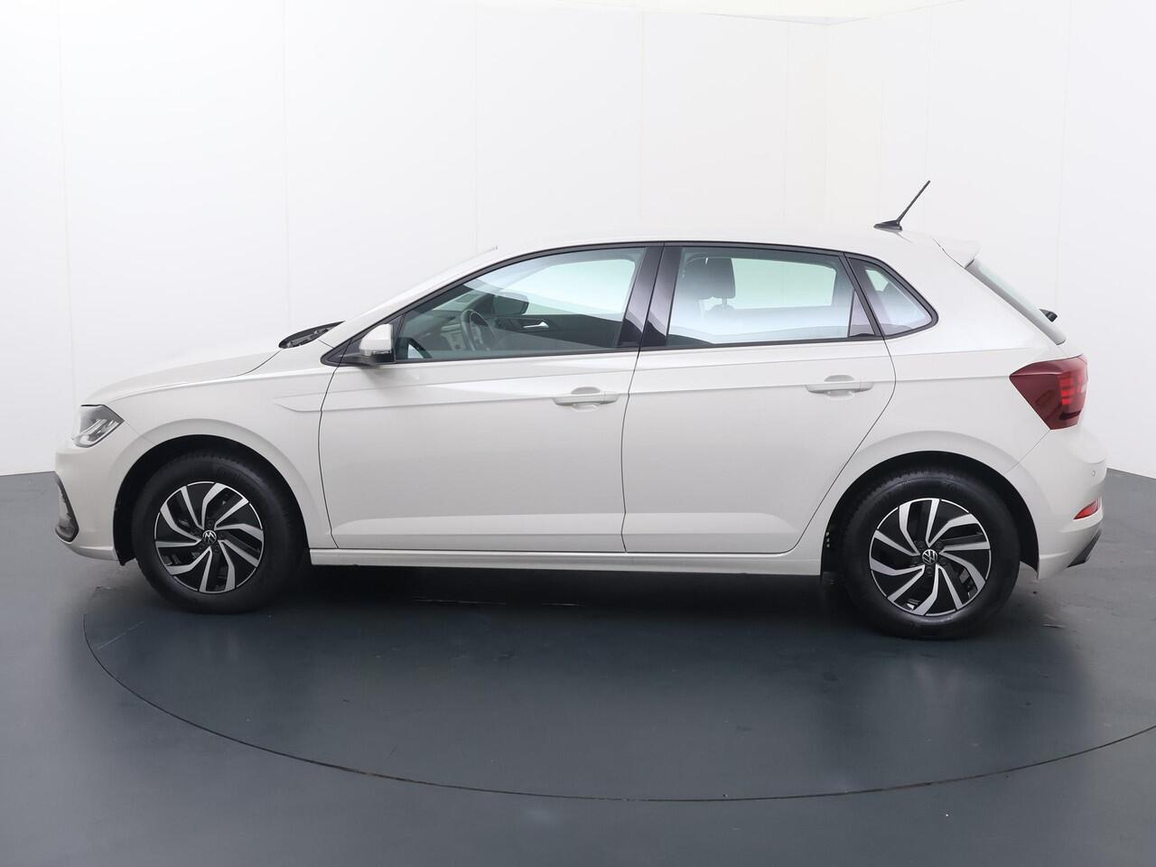 Volkswagen POLO 1.0 TSI Life | 95 PK | Adaptive cruise control | LED verlichting | Parkeersensoren | Apple Carplay/Android Auto |