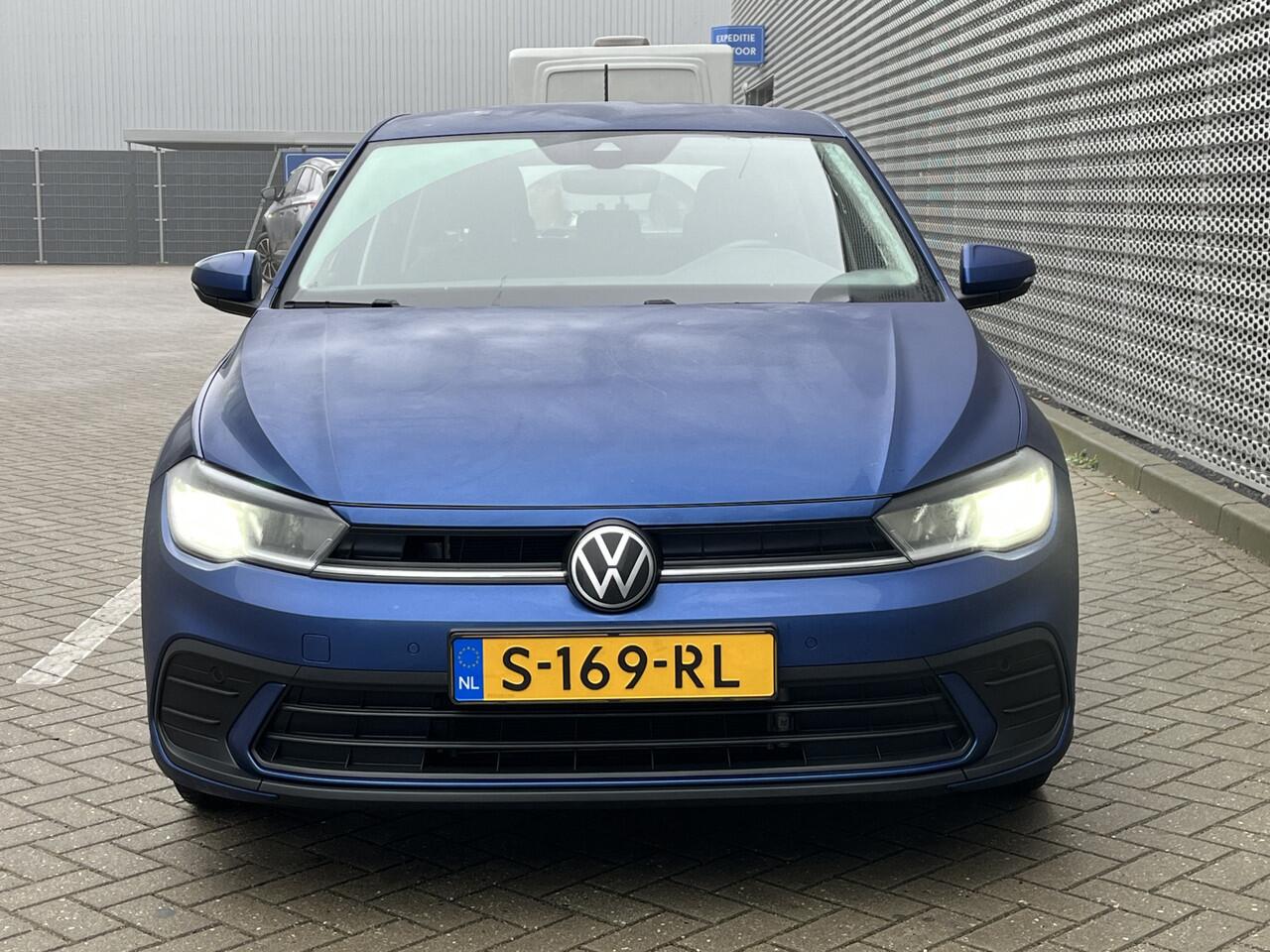 Volkswagen POLO 1.0 TSI 95PK Life / Parkeersensoren V+A / Digitale Cockpit / LED / App-Connect / Navigatie / Draadloze Oplader **