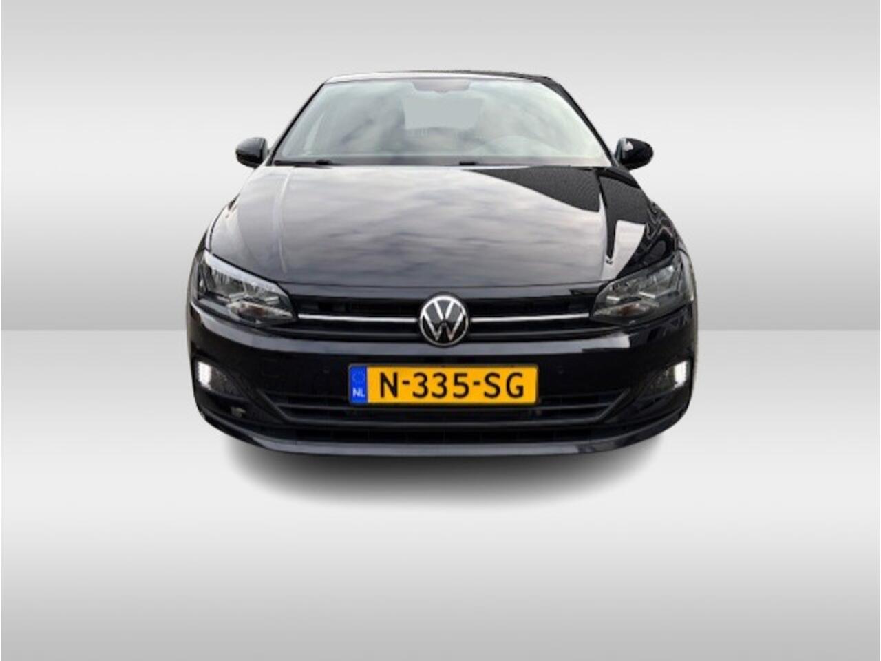 Volkswagen POLO 1.0 TSI Comfortline Parkeersensoren / LM velgen / Stoelverwarming / Navigatie