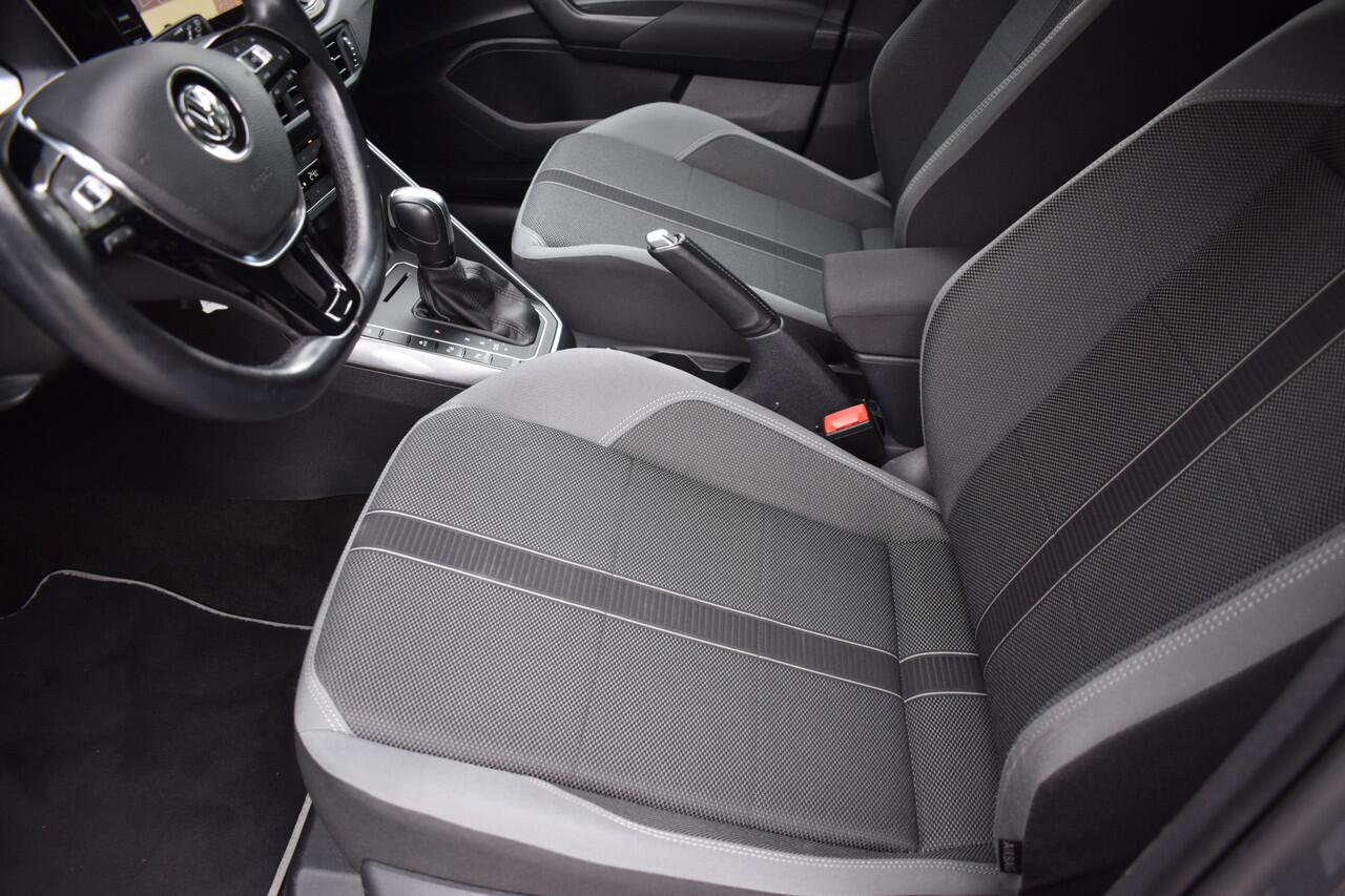 Volkswagen POLO 1.5 TSI Highline Business R / Automaat / Cruise C. / LED / Parkeerhulp / Bluetooth /