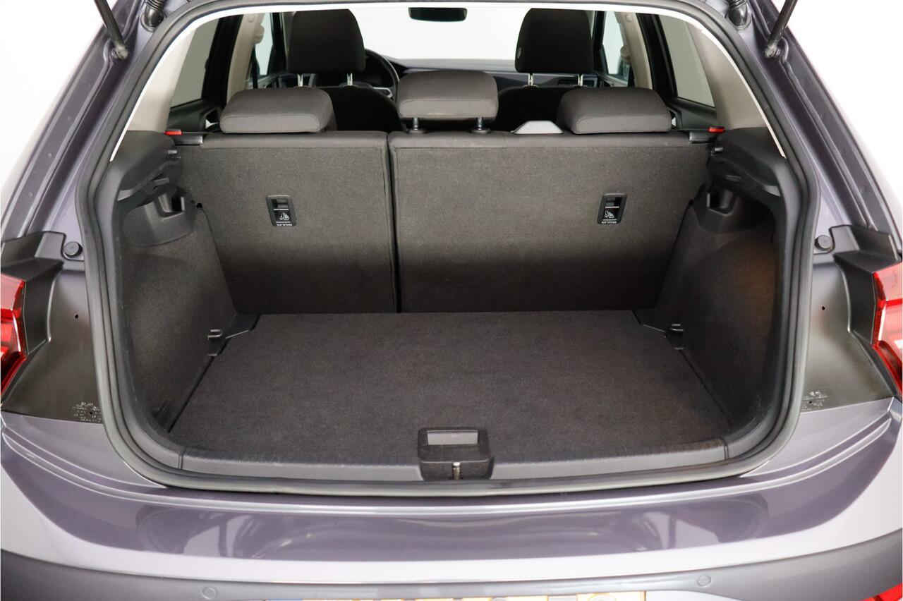 Volkswagen POLO 1.0TSI Dsg IQ.DRIVE LIFE FULL LED | CLIMA | CARPLAY | DAB | ACC | PDC V + A | LMV 16"