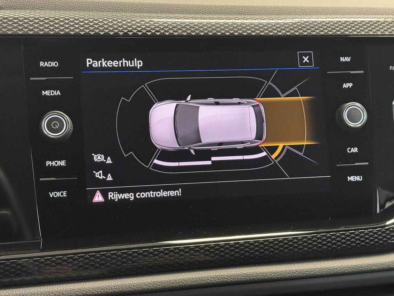 Volkswagen POLO 1.0 Stoelverwarming/Parkeersensoren/ACC